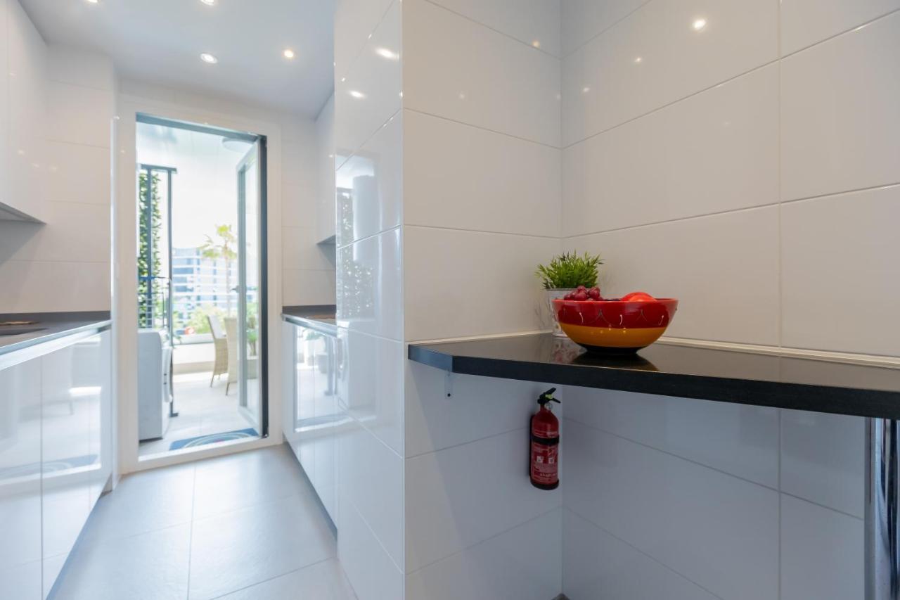 Marbella Luxury Brand New 2-Bedroom Apartment, 3 Min Walk To The Beach! Exterior foto